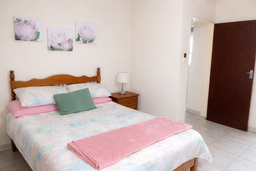 4 Bedroom Property for Sale in Geelhoutpark North West